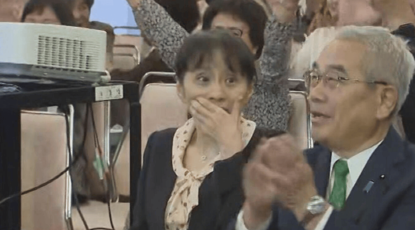 日本“第一夫人”外交首秀引关注：比丈夫人气更高<strong></p>
<p>如何对冲货币贬值</strong>，在大学校园一见钟情