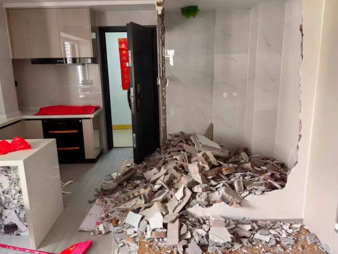 “太恶心了<strong></p>
<p>如何炒币</strong>！”楼上邻居将饭厅位置改成厕所……