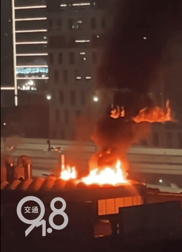 刚刚<strong></p>
<p>2018年如何炒币</strong>！杭州一建筑突发爆炸！