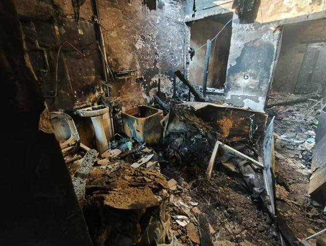 离谱!北京一女子电热毯起火后换房接着睡<strong></p>
<p>2018年如何炒币</strong>,烧毁一排房屋……