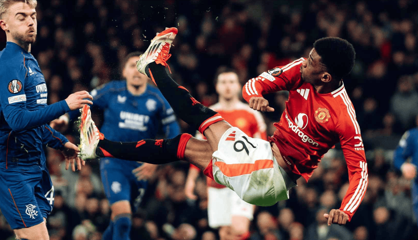 欧联-门将诡异乌龙B费补时绝杀 曼联2-1流浪者夺四连胜