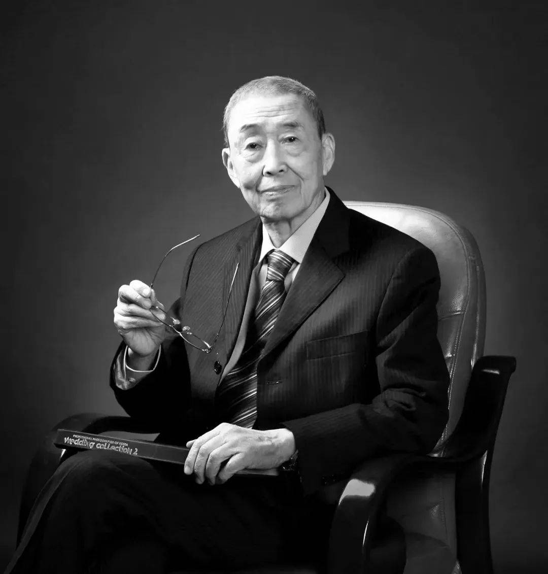 突发讣告<strong></p>
<p>如何抄币</strong>!他于19日8时22分去世