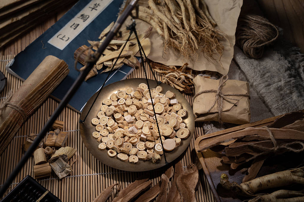 患者吃43万元中药后“半边脸没了”<strong></p>
<p>如何利用行业消息去炒币</strong>，不能仅退钱了事