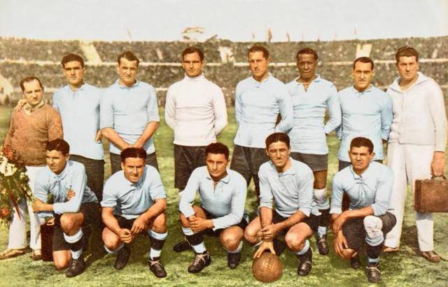 国足<strong></p>
<p>如何更新软件</strong>，被“抬进”世界杯？