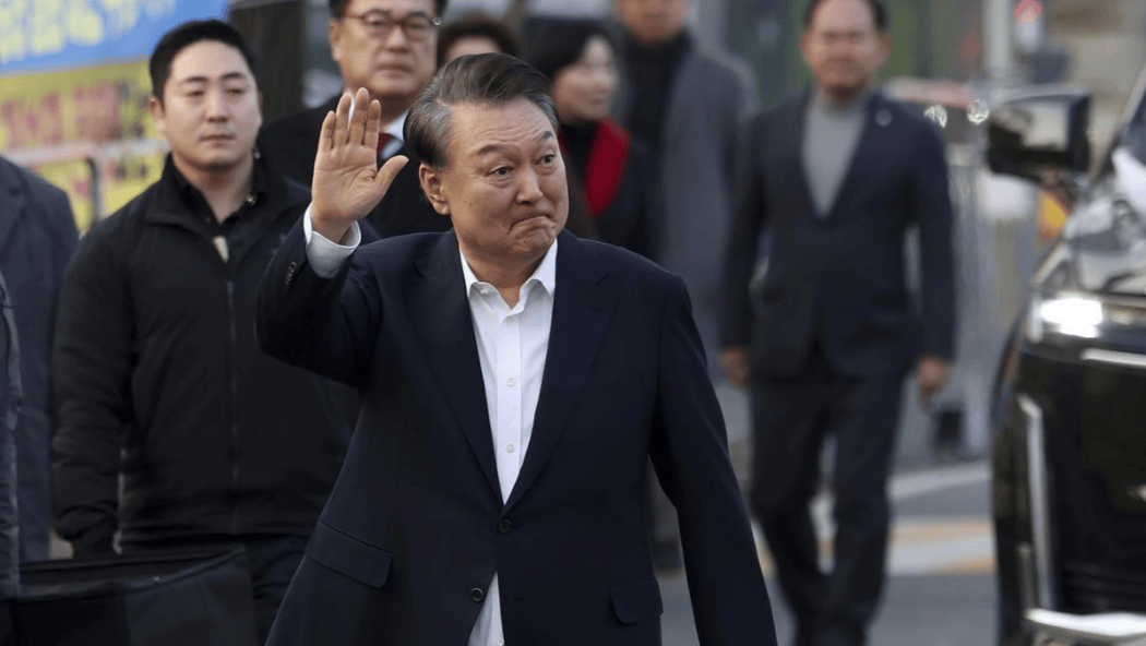 局势反转?尹锡悦获释后<strong></p>
<p>如何更新软件</strong>,李在明成韩国政坛关键变数,朴槿惠能否带来新动力?