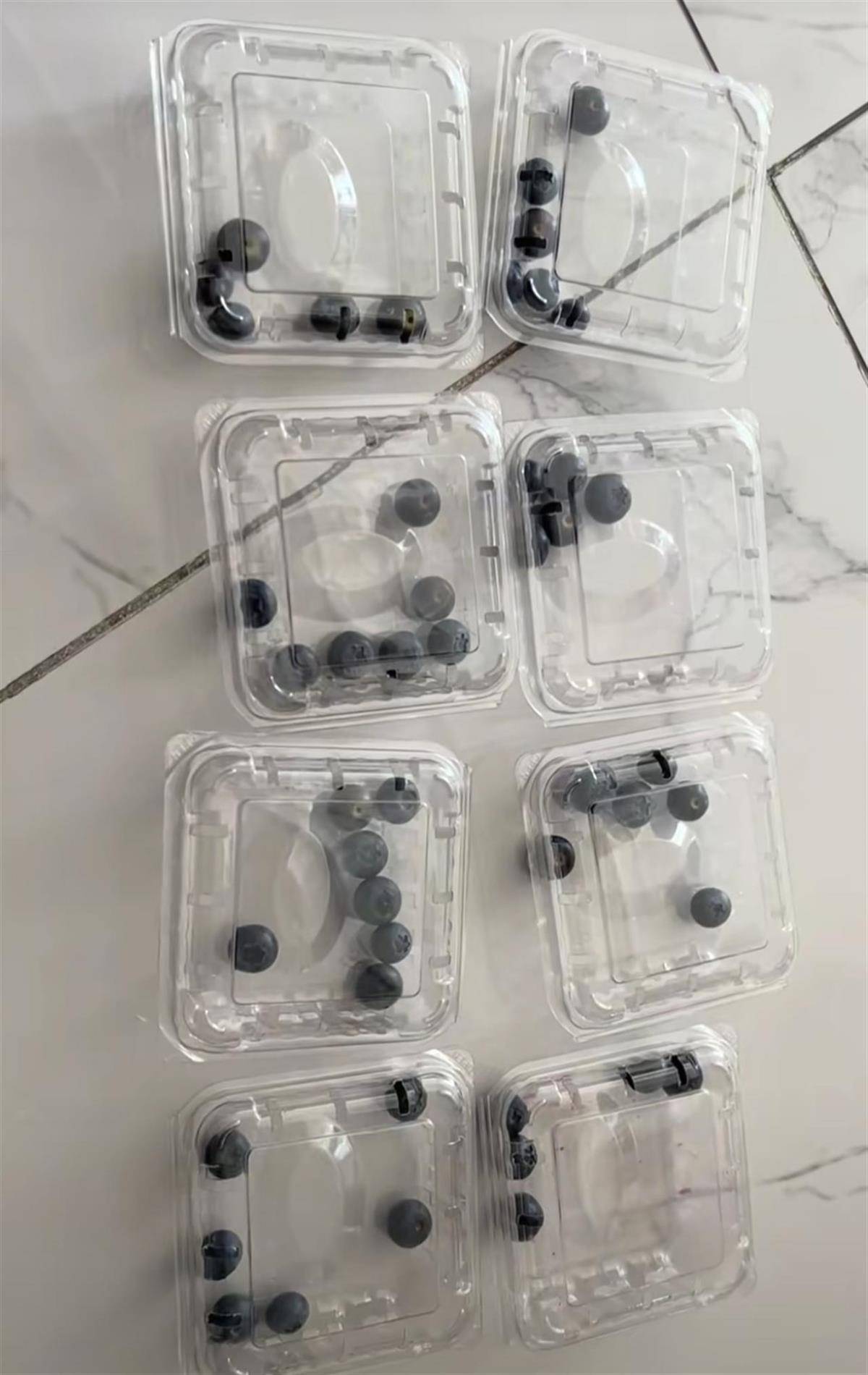 直播间8盒蓝莓只需69.9元<strong></p>
<p>如何更新软件</strong>，买家到手发现总共46颗