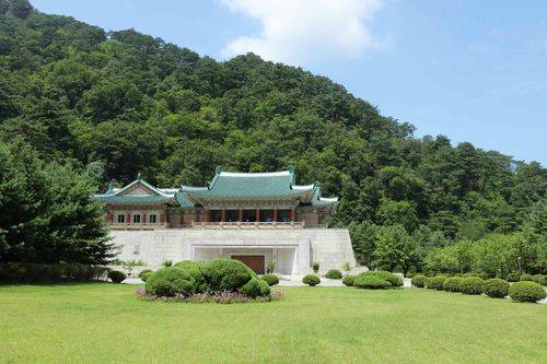 朝鲜宴请多国<strong></p>
<p>货币如何产生</strong>，唯独没有我国，中朝关系什么地步？