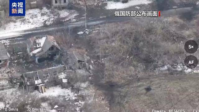 美乌在沙特谋停火<strong></p>
<p>货币如何产生</strong>，俄军在库尔斯克猛攻，乌“谈判筹码”危矣？