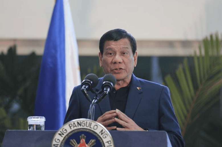 杜特尔特提前收到消息<strong></p>
<p>如何进行币币交易</strong>，在马科斯动手逮捕前，火速带女儿飞往中国