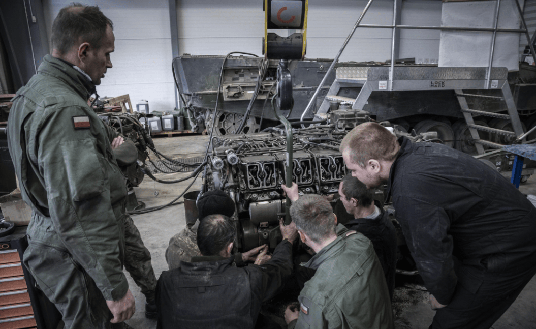 难怪特朗普出面求情<strong></p>
<p>新手如何购买eth币</strong>，库尔斯克真有“大鱼”！30名北约军官被困，普京给不给活路？