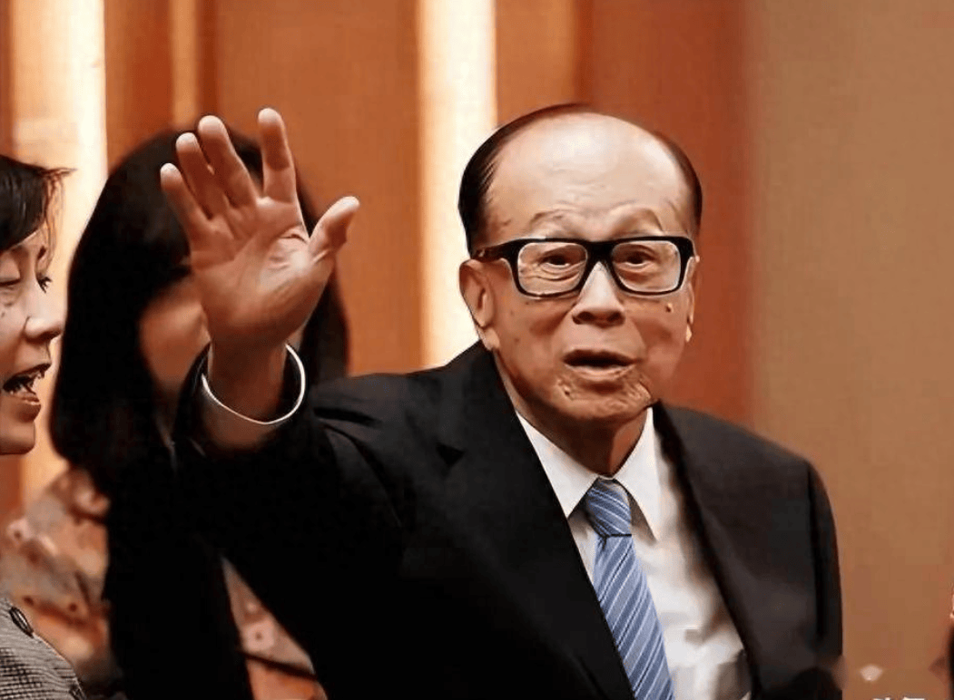 李嘉诚港口交易引发中美争锋<strong></p>
<p>新手如何购买eth币</strong>，特朗普指示夺巴拿马运河，关键时刻中方发声！