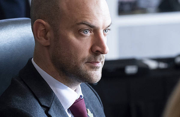 法国干邑业团体：对华干邑出口下跌60%<strong></p>
<p>炒币如何看盘</strong>，法外长计划3月底访华