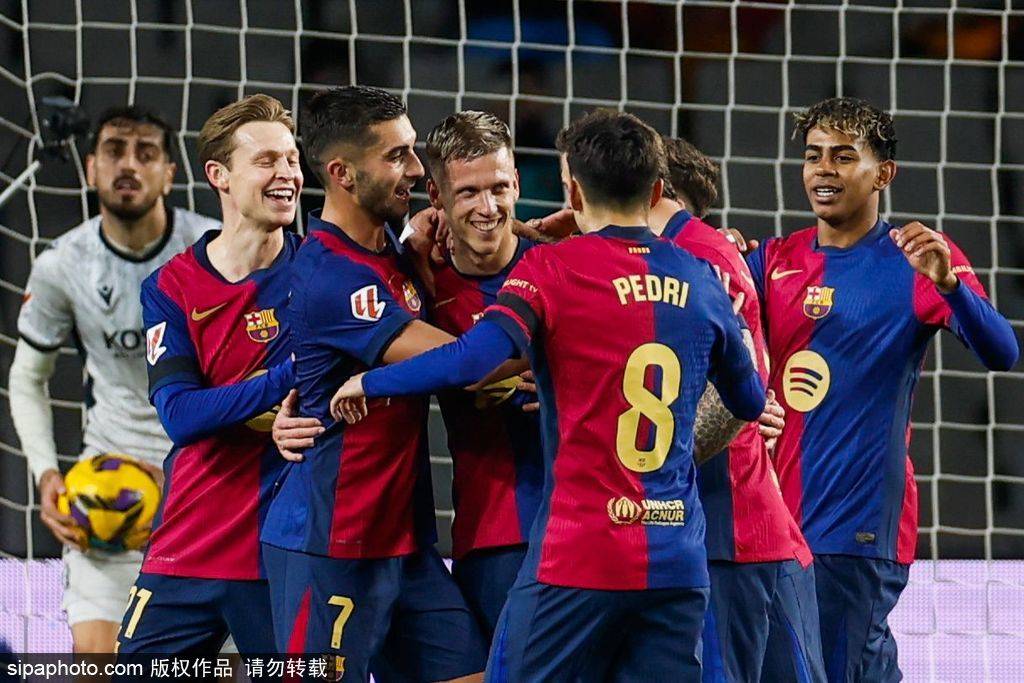西甲-奥尔莫破门+伤退莱万替补建功 巴萨3-0奥萨苏纳3分领跑