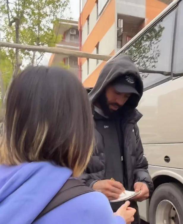 杜锋带13人出征上海!4外援+23兄弟<strong></p>
<p>如何买币</strong>,贝贝获重用