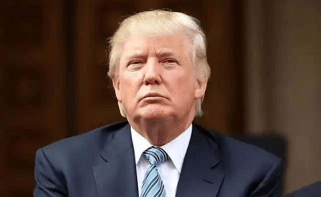 特朗普对华加税同时，中美启动军事谈判，中方当场立下规矩，看谁敢动