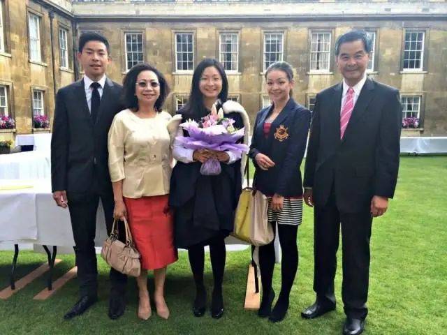 梁振英次女梁齐昕猝逝<strong></p>
<p>如何充币</strong>，终年33岁