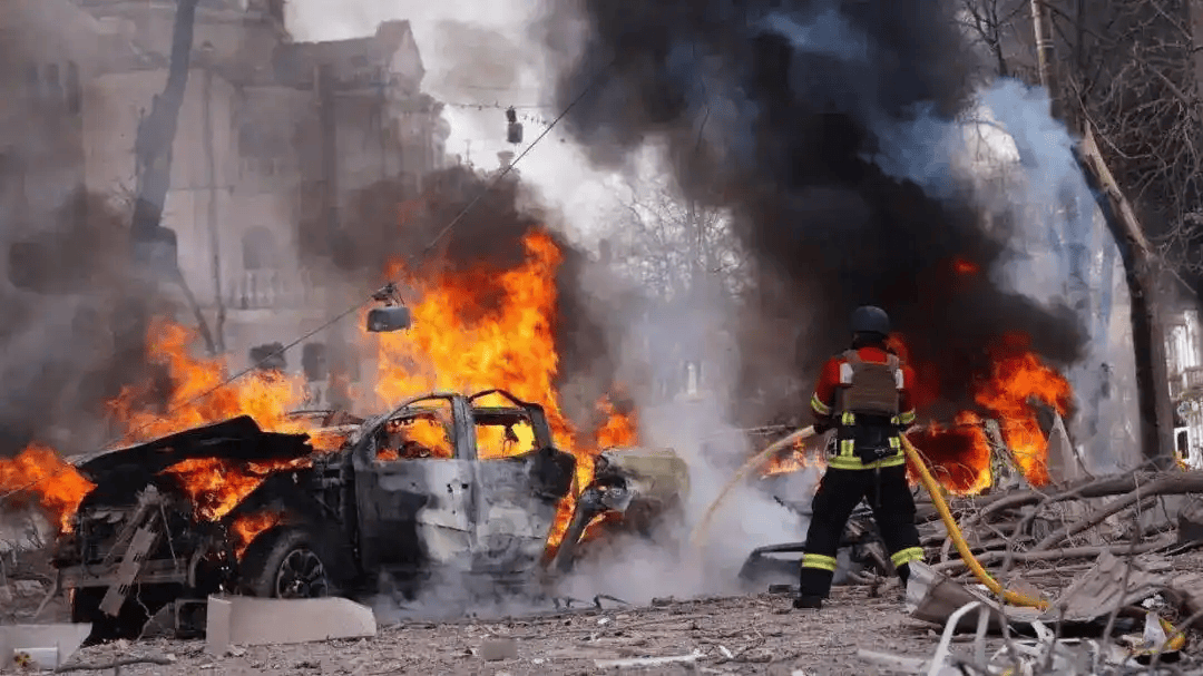 北约收到噩耗，俄军势如破竹，特朗普怒骂泽连斯基，乌已无退路！