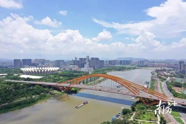 给五区干部开会<strong></p>
<p>如何查看软件源代码</strong>，佛山市委书记发出“灵魂三问”