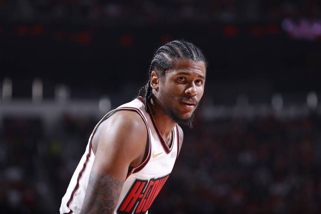 库里22分赢下抢七大战<strong></p>
<p>深圳</strong>,火箭10年难破“火勇大战”的魔咒