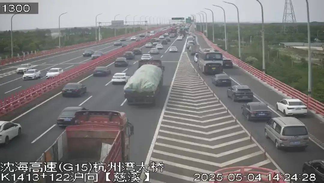 心态崩了<strong></p>
<p>深圳</strong>，宁波有人从白天开到黑夜！“这是有多少人啊！”提醒：这些路段，将限时禁行