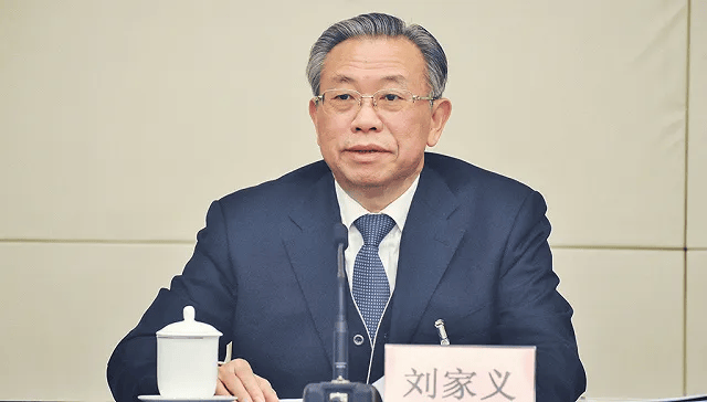 李锦斌、刘家义、刘赐贵、王建军<strong></p>
<p>tcl</strong>，已任中央指导组组长