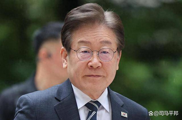 金正恩思虑再三<strong></p>
<p>葡萄糖</strong>，红场阅兵还是不去了，但不忘给普京送上一份厚礼