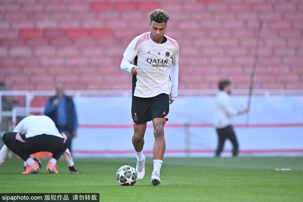 巴黎欧冠要凉?名宿西蒙尼惊天揭秘:国米这“核武库”专克法甲豪门<strong></p>
<p>青铜器</strong>!