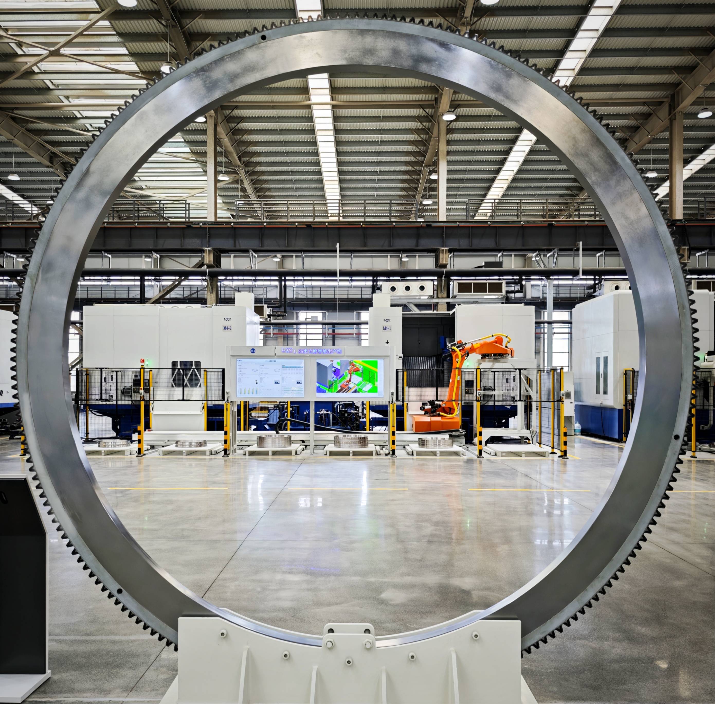 第1视点丨跟随总书记走进洛阳轴承集团 <strong></p>
<p>绣花</strong>了解先进制造业发展