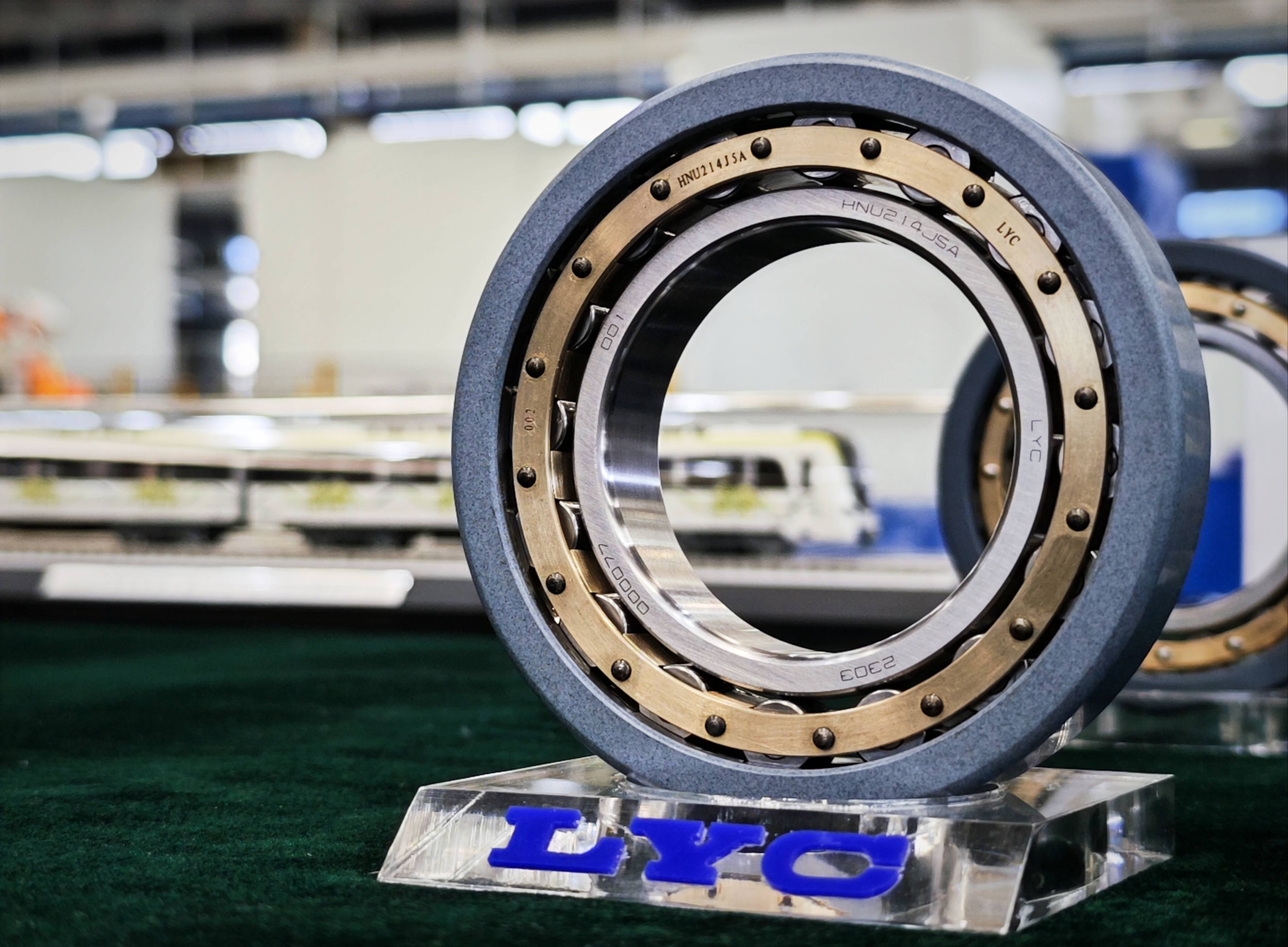 第1视点丨跟随总书记走进洛阳轴承集团 <strong></p>
<p>绣花</strong>了解先进制造业发展