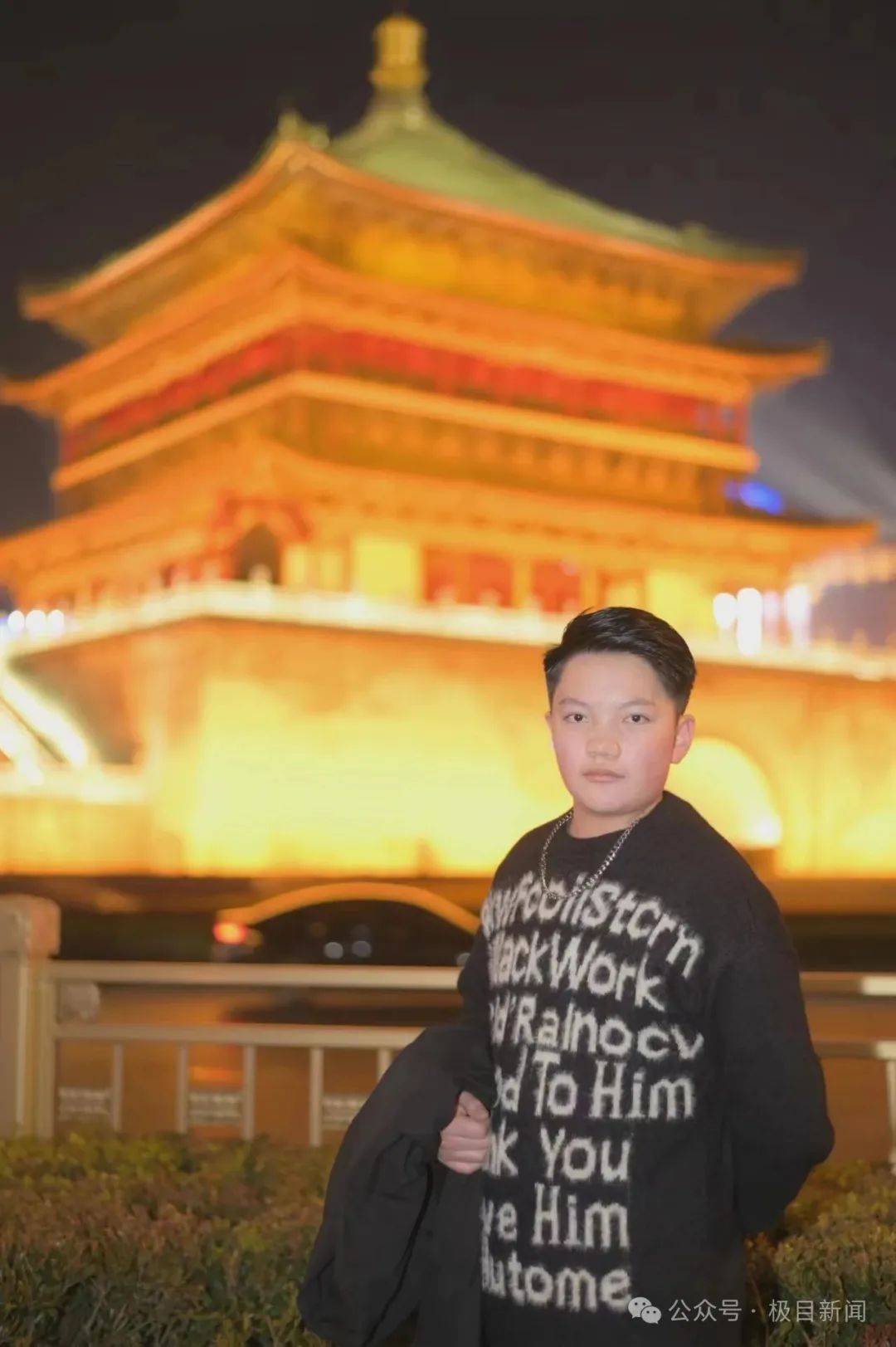 甘肃19岁小伙在西安出地铁站后失联17天<strong></p>
<p>sks</strong>，姑姑称已在陕甘两地报案