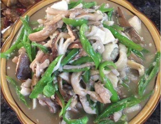 “天价”鸡枞调查：最贵卖到1800元/公斤！雨水少致产量低<strong></p>
<p>ada</strong>，多地价高客少