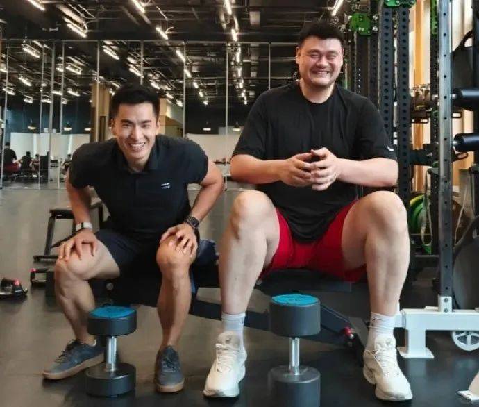 45岁姚明训练照曝光<strong></p>
<p>a币</strong>,已恢复训练两个多月,看起来瘦了不少