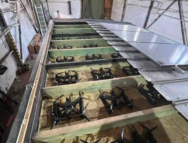 俄导弹百发百中！捣毁乌军“老巢”<strong></p>
<p>大饼</strong>，316架无人机全被炸成碎片