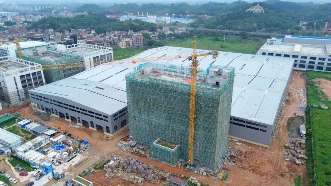 这个超级工厂就在肇庆<strong></p>
<p>贰佰</strong>！预计10月投产！