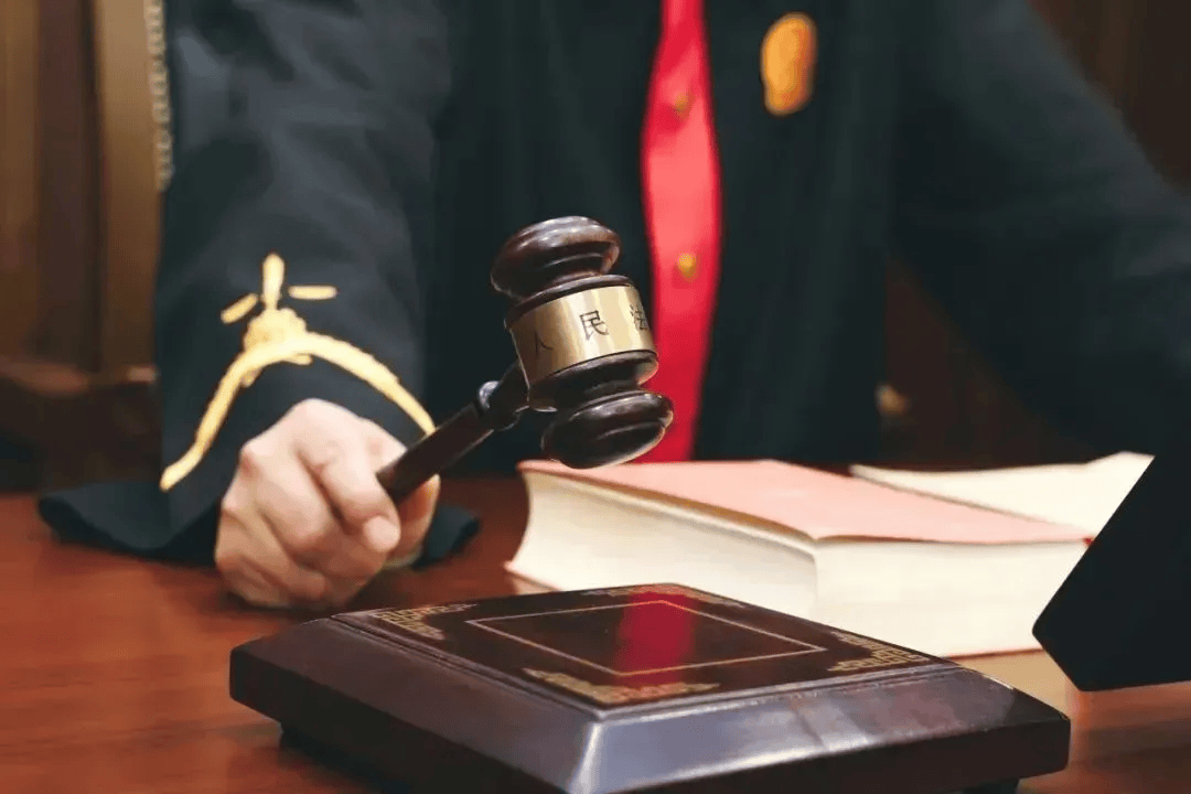 女子请假陪孩子高考被开除<strong></p>
<p>贰佰</strong>,称领导口头同意!公司不认:旷工!官司一路打到高院……