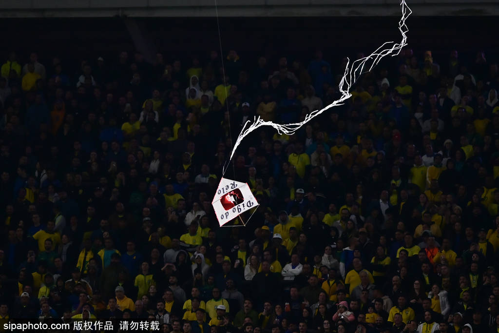 维尼修斯“泄密”！一句话揭开曼联6千万新援库尼亚的“真实面目”？