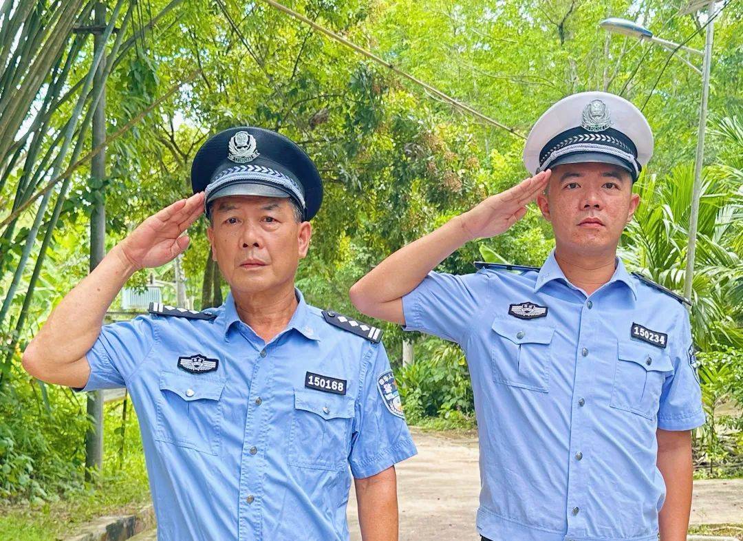 白沙一警察父亲退休时<strong></p>
<p>王祖蓝</strong>，给了儿子这本“秘籍”……