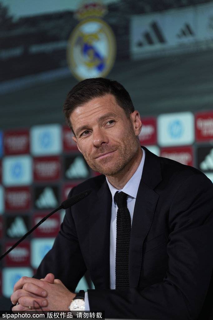 阿隆索成皇马新巨星<strong></p>
<p>马蓉</strong>！首胜背后的战术革命震撼足坛