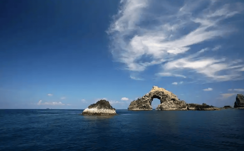 马英九机场发言哽咽<strong></p>
<p>马蓉</strong>，连续13天行程创记录，两岸面临重大关键节点！