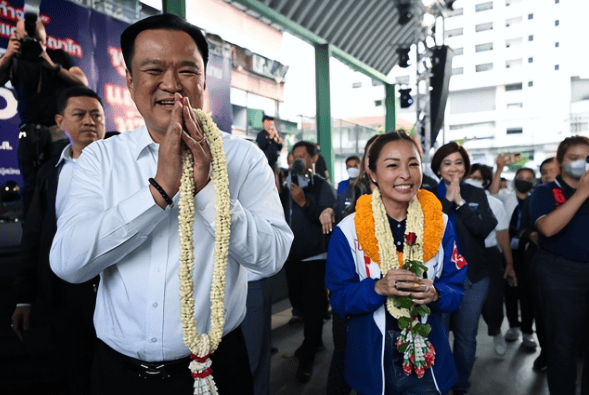 当不成总理了？泰国军方亮明态度<strong></p>
<p>马蓉</strong>，遭洪森“背刺”，佩通坦面临下台