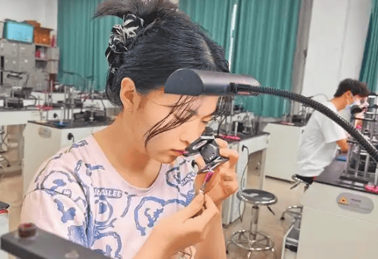 河南一技校珠宝毕业生就业率100%