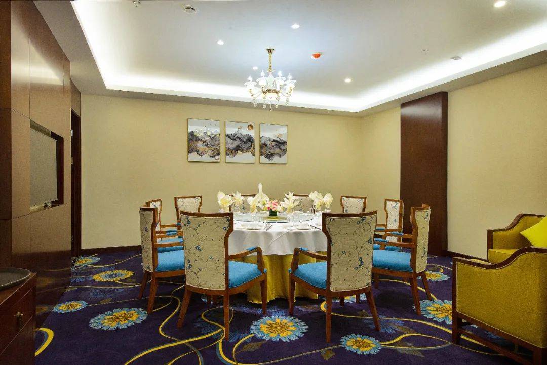 史上最严“禁酒令”<strong></p>
<p>马蓉</strong>，倒逼正餐转向！