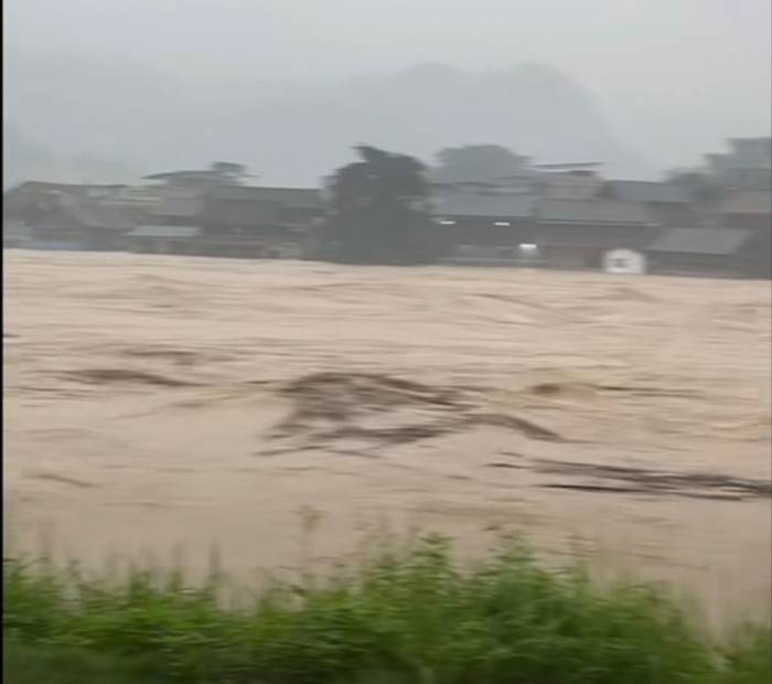贵州榕江全县被淹<strong></p>
<p>商行</strong>，“70年一遇”洪水如何形成？