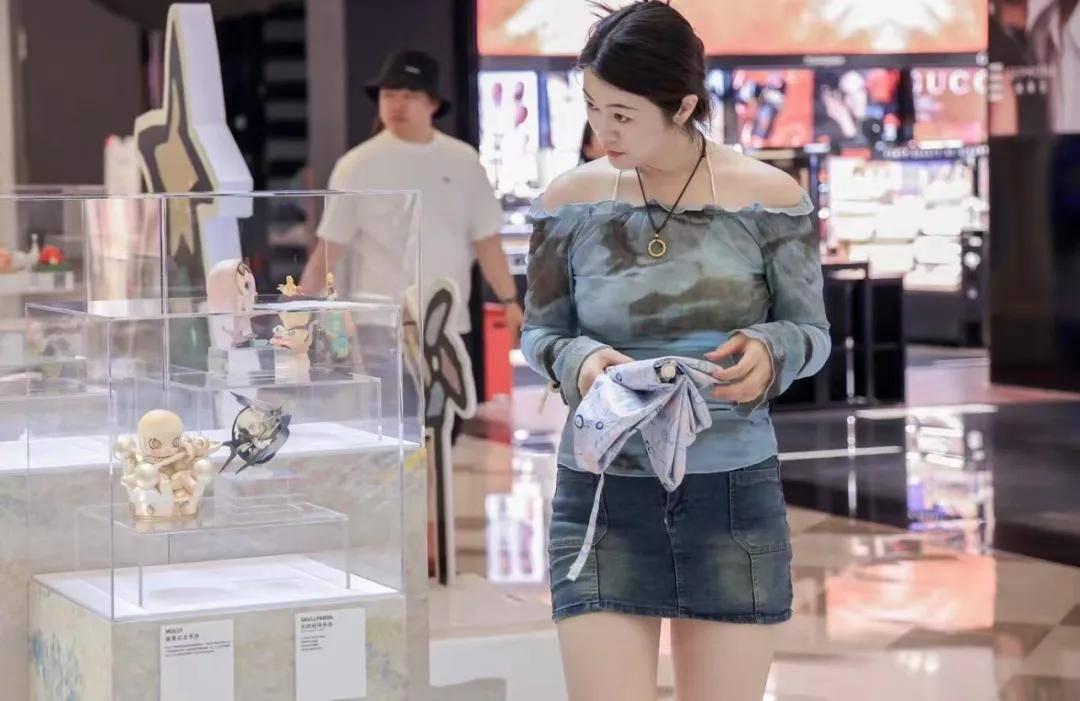 北京发布提振消费24条：优化小客车指标配置、调整最低工资标准