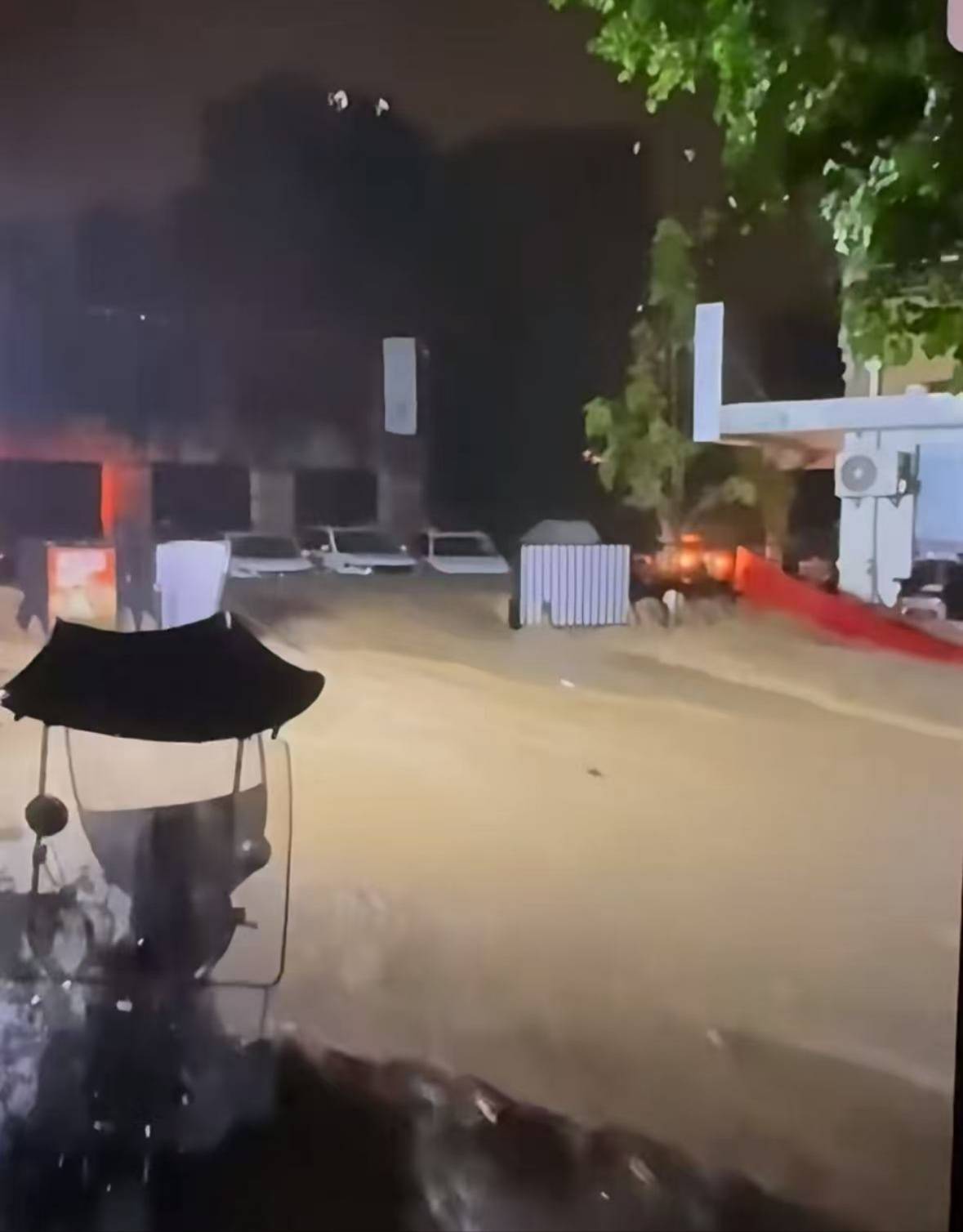 暴雨致重庆一小区女保安遇难<strong></p>
<p>imtoken最新版本下载</strong>，知情人：深感悲痛，已安抚家属