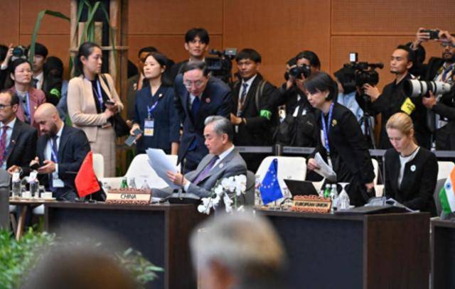 面对菲海警的驱逐<strong></p>
<p>安卓怎么下载imtoken</strong>，中国侦察船不语，舰载机起飞，直接4个字定性