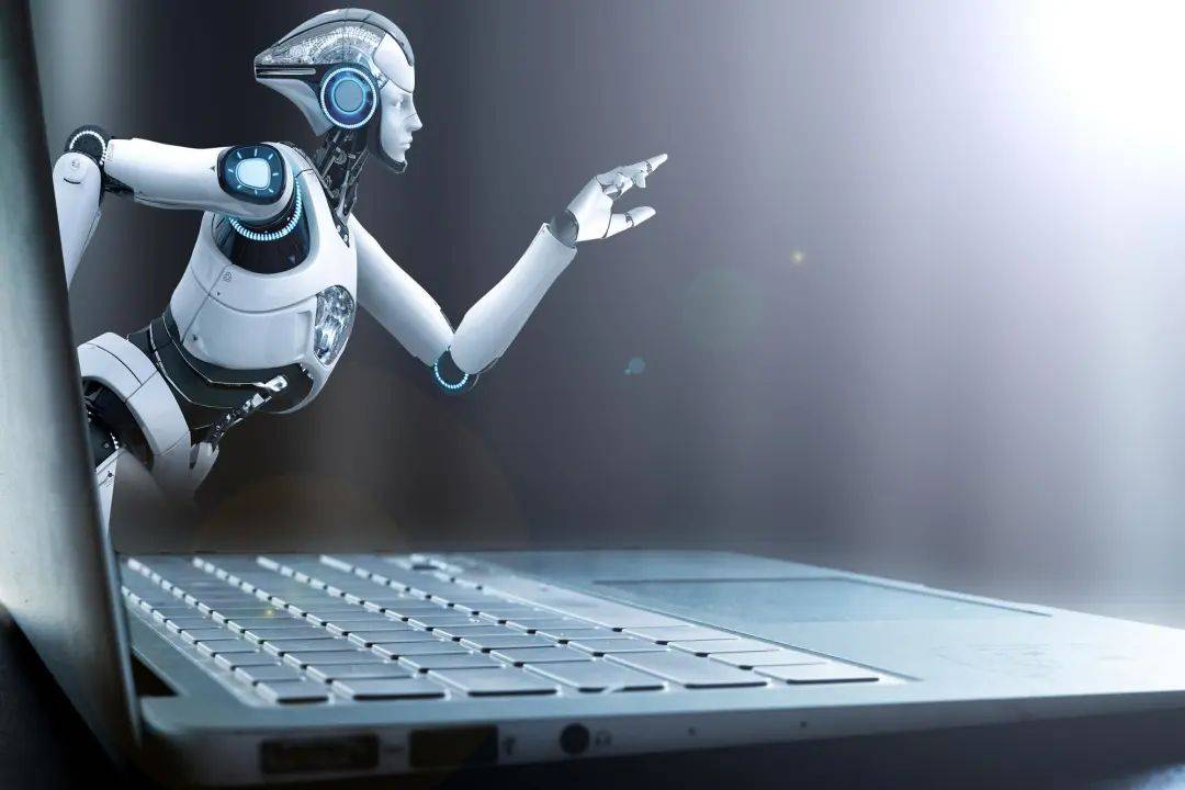 DeepSeek流量下滑<strong></p>
<p>imtoken官网钱包下载</strong>，这半年梁文锋都干了啥？