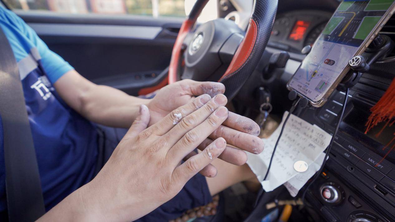 走近万师傅“金牌维修师”：择一事爱一生