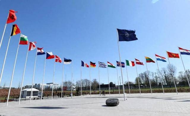 5000枚导弹到位<strong></p>
<p>imtoken钱包客服电话</strong>,俄乌要打大仗?紧急预警发出,北约要中方去平事