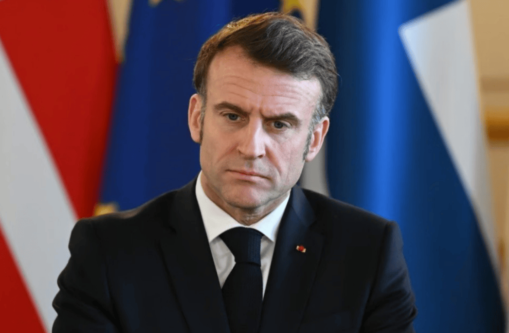 法国航母刚进入南海<strong></p>
<p>ltc价格</strong>，迎面遇上40艘中国军舰？法高官称做好开战准备，比美舰受尊重